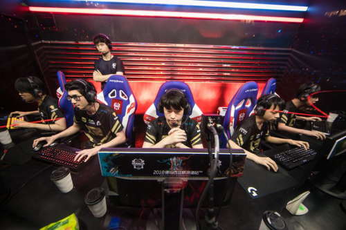 在比赛中 在比赛中