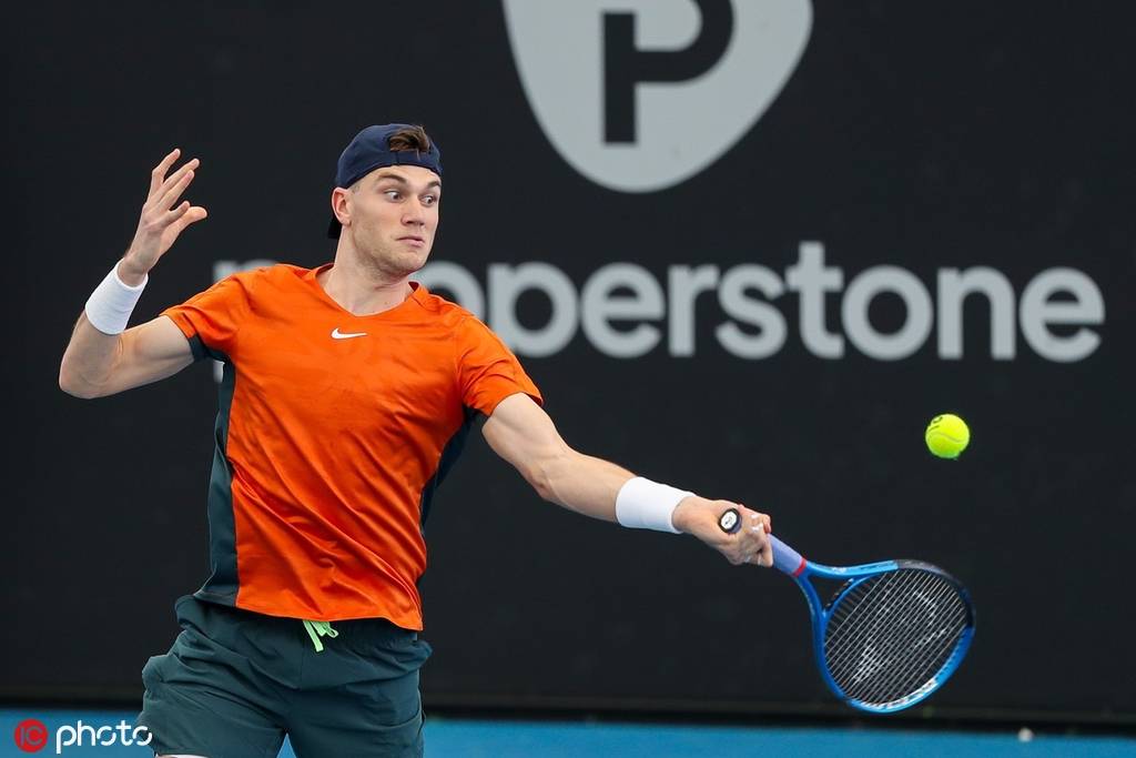 防守背后的 防守背后的