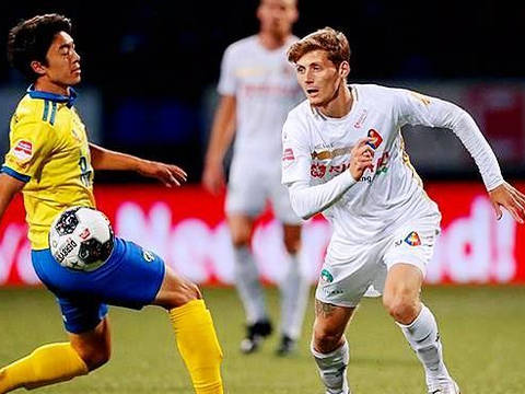 战往往伴随 战往往伴随