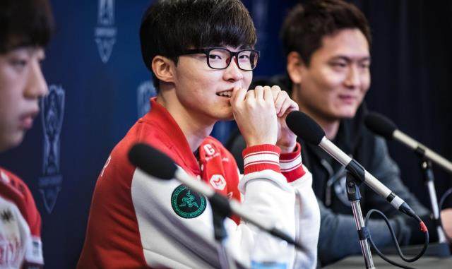 費一直爭議 費一直爭議